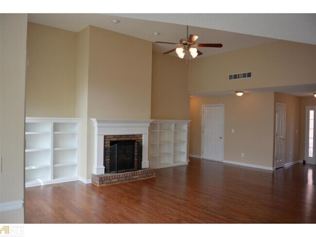 Photo - 13 Steeplechase Dr