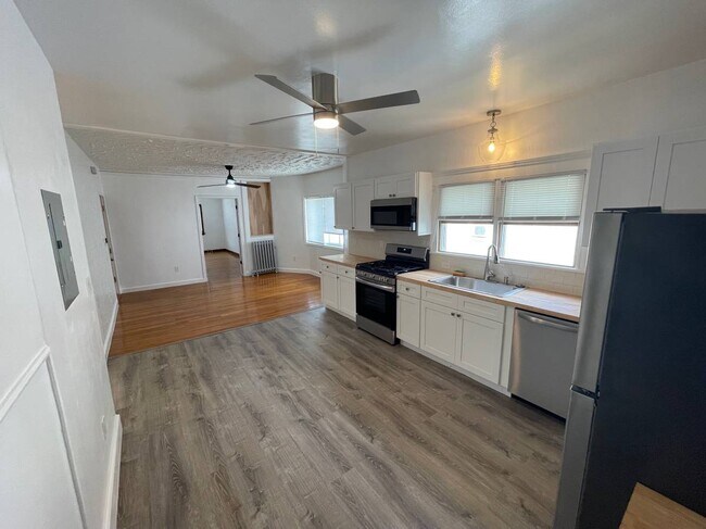 Photo - 293 Boston Ave Unidad 2nd Floor