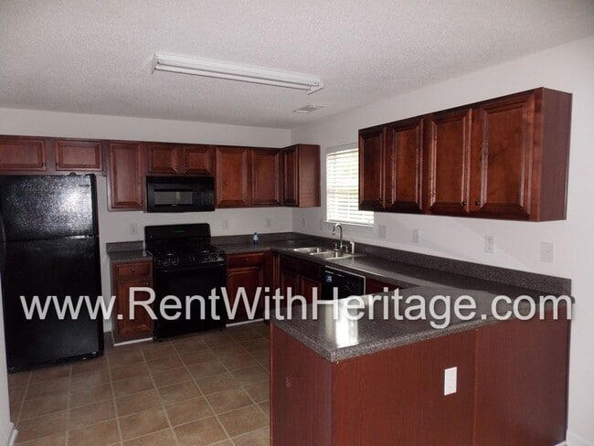 Photo - GORGEOUS 4 BEDROOM/2.5 BATH HOME!!!!................IN POPULAR VICKERS MILL SUBDIVISION.