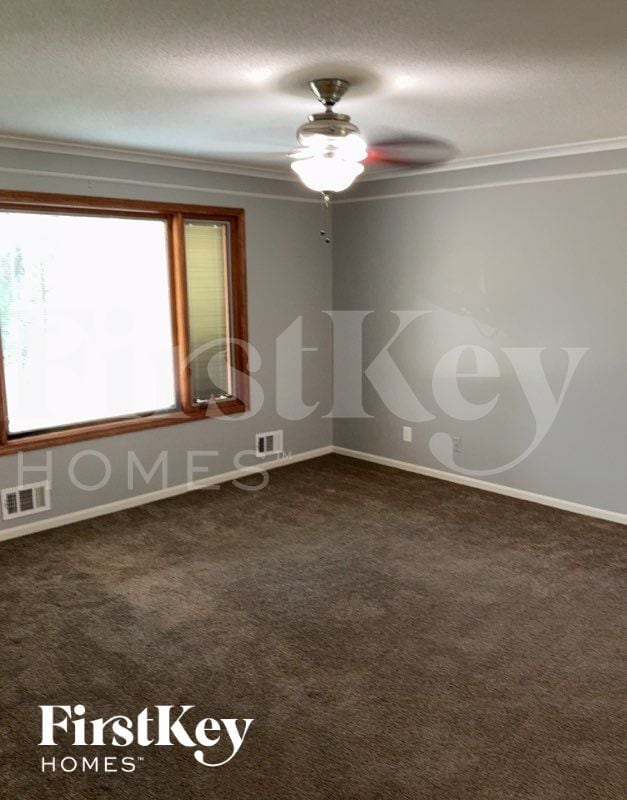 Photo - 509 SW Victor Dr