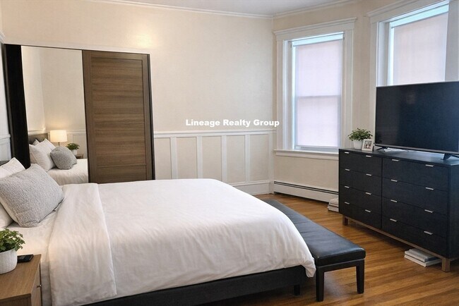 117 Thorndike St Unit 1##