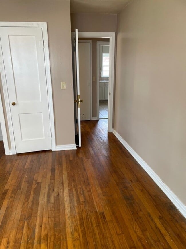 Photo - 2236 Dewey Ave