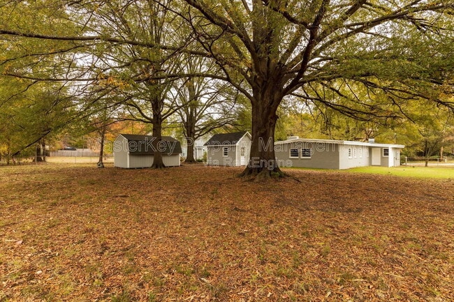 Photo - 6313 Johnsdale Rd