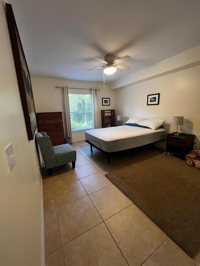 Photo - 11195 Roseland Rd Unit 5