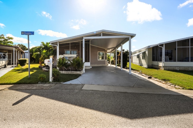 Photo - 116 Dolphin Dr S