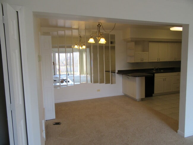 Photo - 733 Limerick Ln Unit 3D