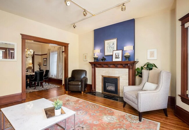 Photo - 836 E 17th Ave Unidad 2E
