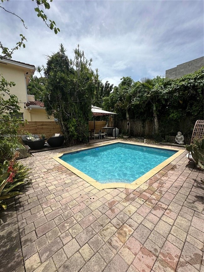 Photo - 3310 Oak Ave