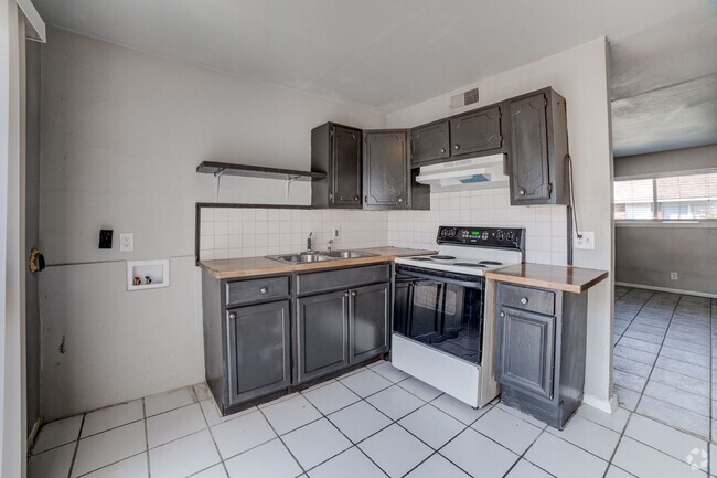 Building Photo - 1314B N Irvington Ave Unit 1314B Rental