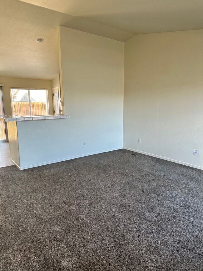 Photo - Charming 3 Bedroom Home