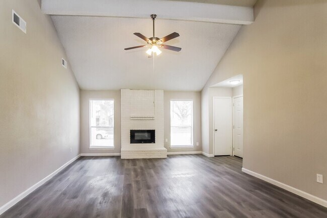 Photo - 4310 Shalom Creek Ln House