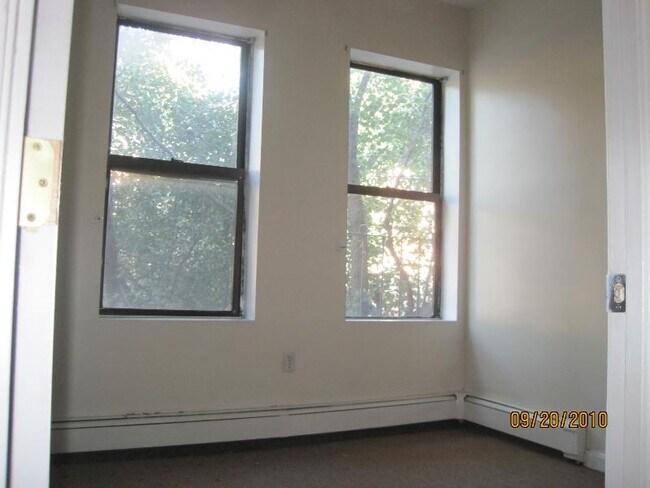 Photo - 59 S Huntington Ave Unidad 4