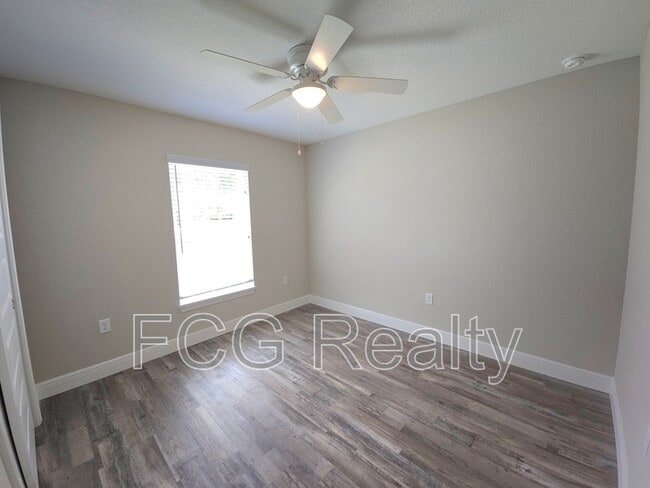 Photo - 13 Larch Dr