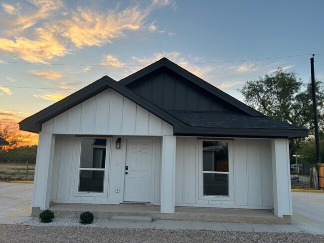 Photo - 229 Dub Dr Unit 2