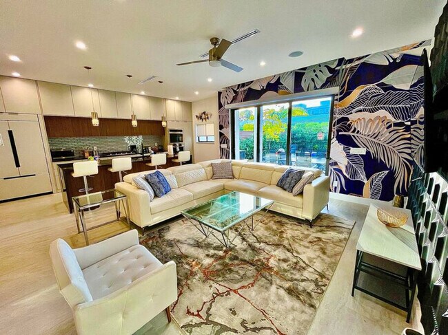 Photo - 648 NE 16th Terrace Unit ID1369641P