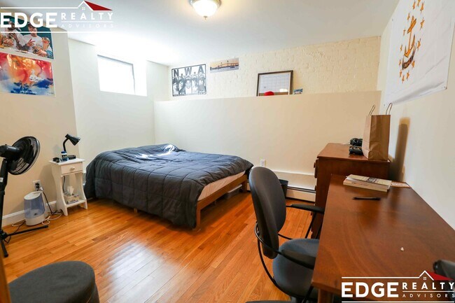 Photo - 1868 Commonwealth Ave Unidad A