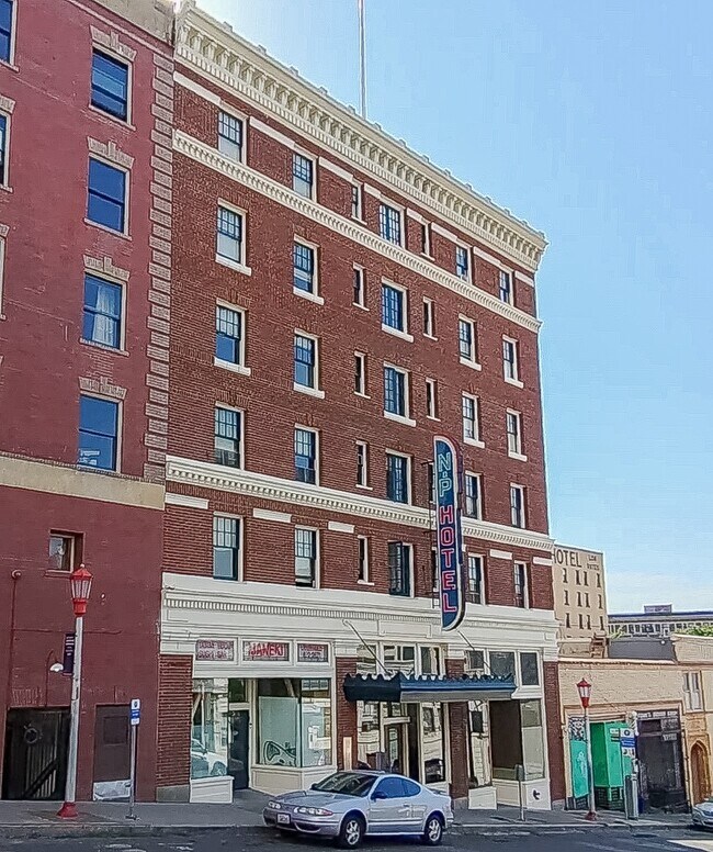 Photo - NP Hotel