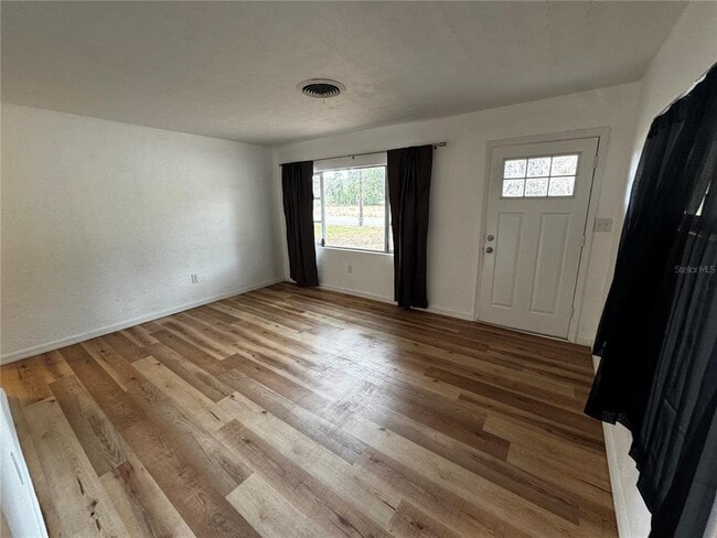 Photo - 716 McCormack St