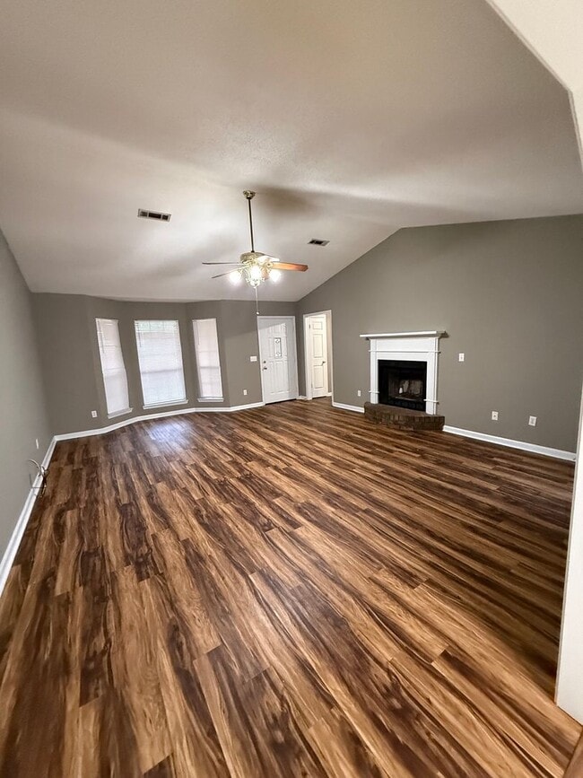 Photo - 304 Natchez Rd