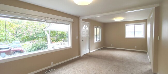 Photo - Charming 1906 2 Bedroom 1 Bathroom Cottage in Sellwood!