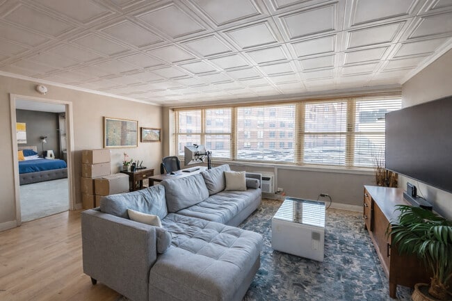 Photo - 2300 N Commonwealth Ave Unit 5H