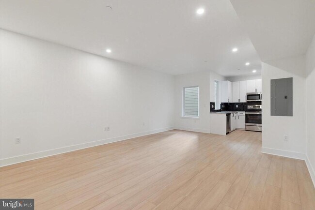 Photo - 1643 N 2nd St Unit 303