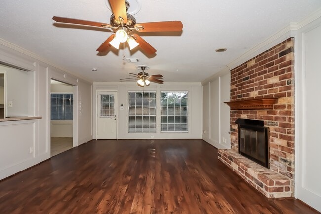 11506 Bristol Ln Ct