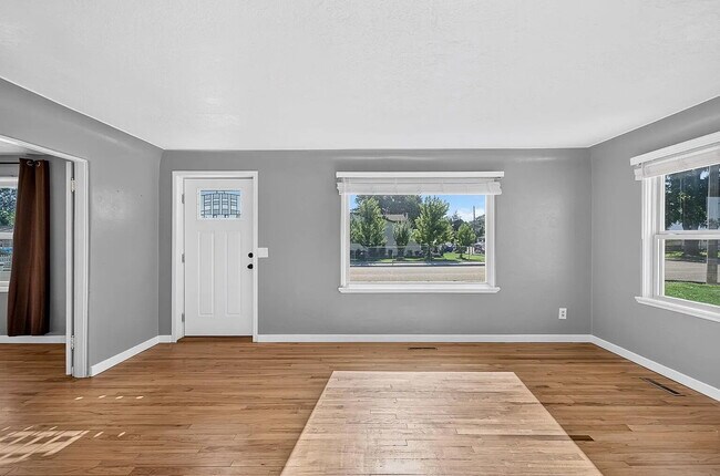 3 Bedroom, 1 Bathroom Home in Caldwell