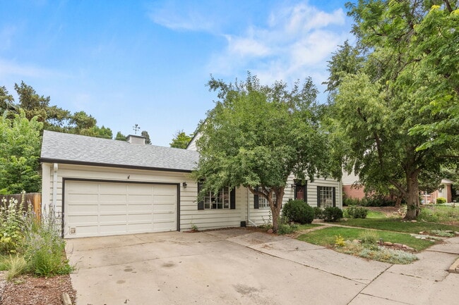 Building Photo - 2912 Drakestone Dr