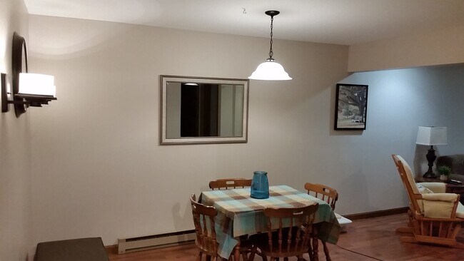 Photo - 600 Riverside Dr Unidad 14