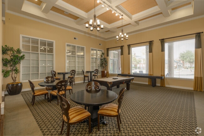 SYNC at Sienna - Sala de billar - SYNC at Sienna