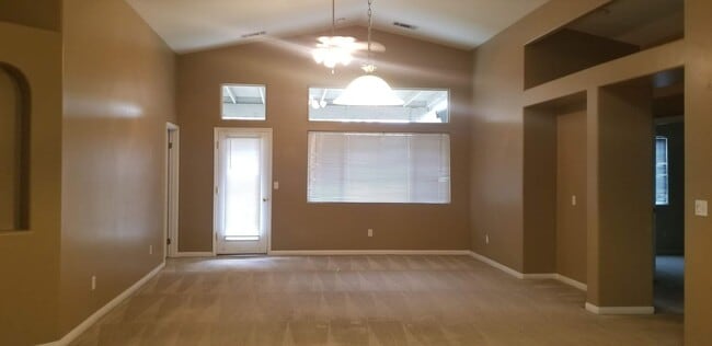 Photo - 10211 Lanesborough Ave