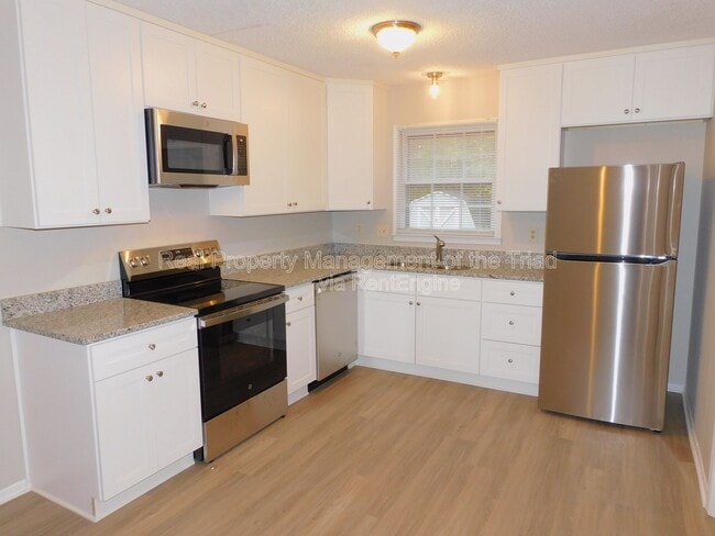 Photo - 5204 Fieldbrook Dr