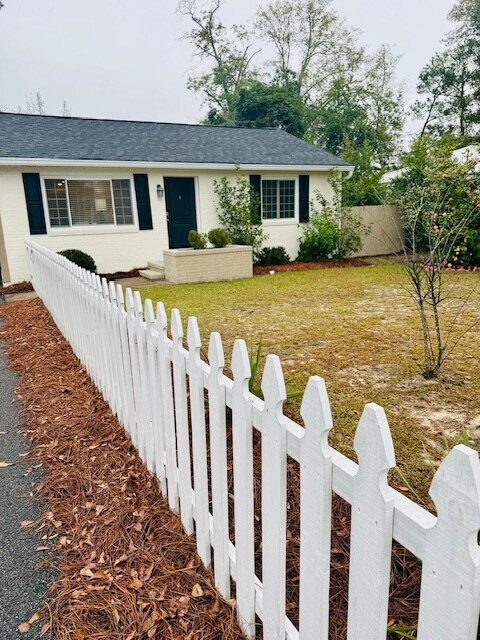 3221 York Dr