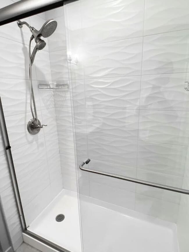 Photo - 1906 Elm St Unidad ID1056052P