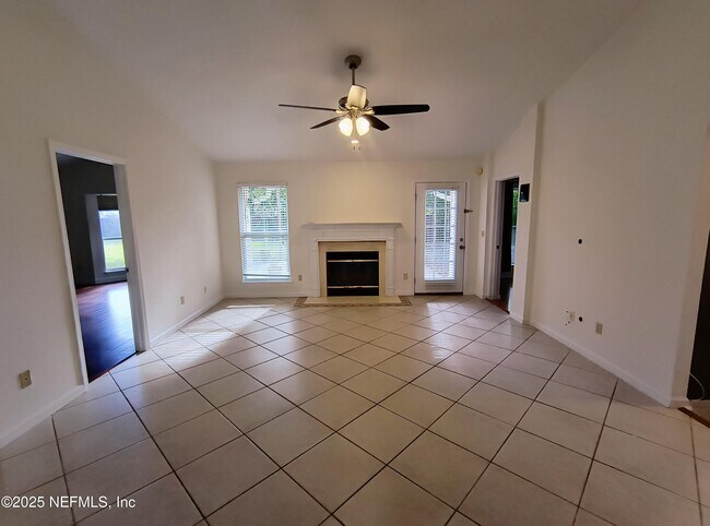 Photo - 13636 Capistrano Dr S