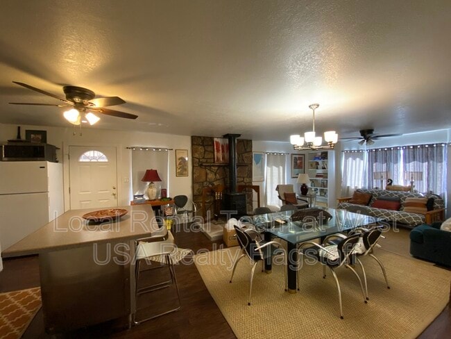 Photo - 705 W Tombstone Ave Unit #2