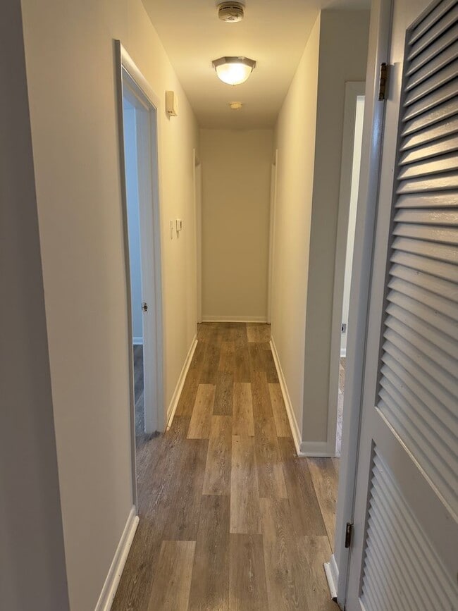 Photo - Cute house with a fenced in yard!