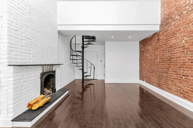 Photo - 404 W 22nd St Unit 4F