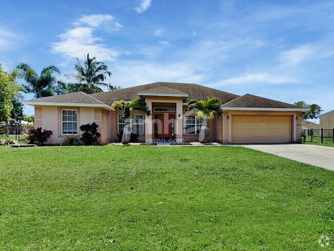 Building Photo - 2085 SE North Blackwell Dr Rental