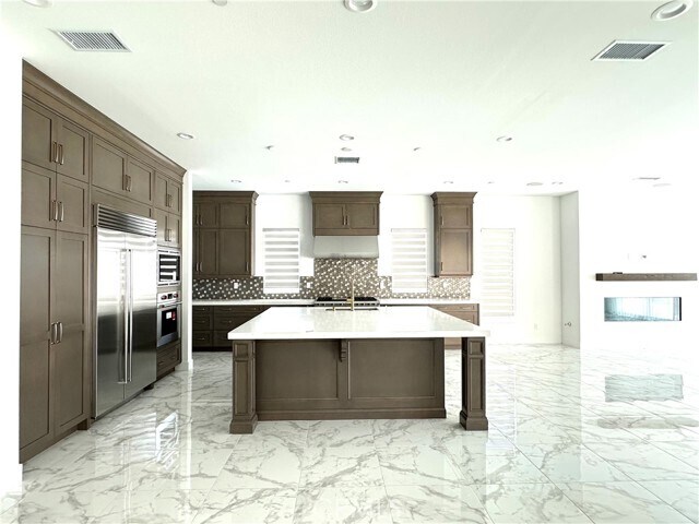 Photo - 20425 Edgewood Ct