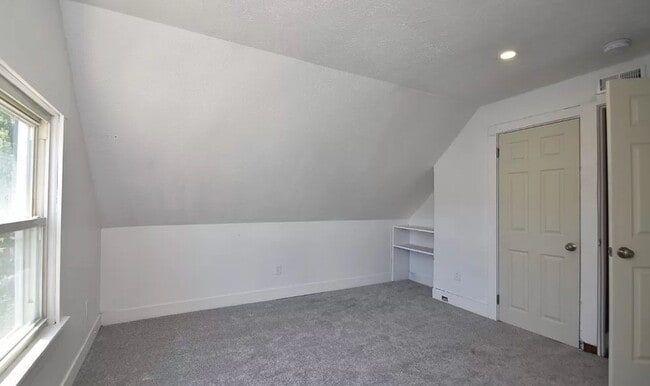 Photo - 1544 E 120th St
