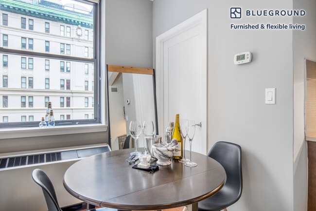 488 7th Ave Unit SI FL10-ID143