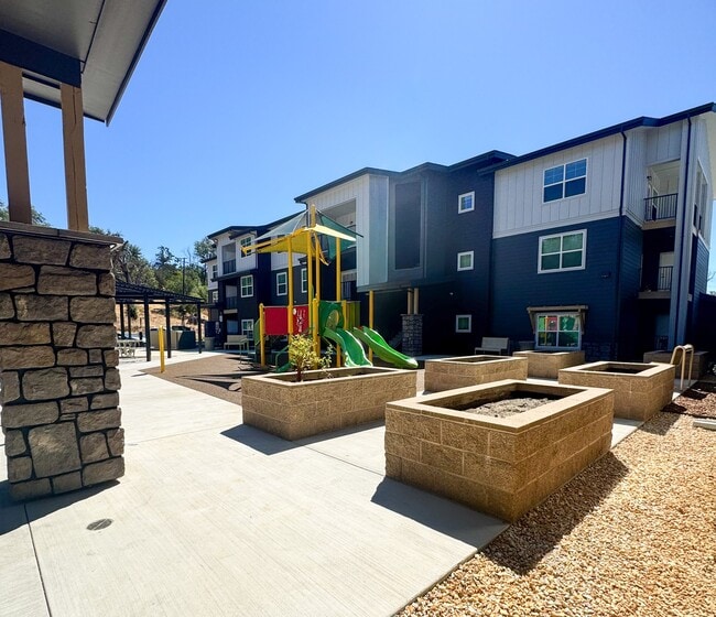 Alexander Valley Apartments - USDA Farm Labor Housing
