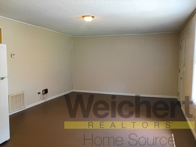 Photo - Updated 2-Bedroom with Easy Commute Unit 302-1