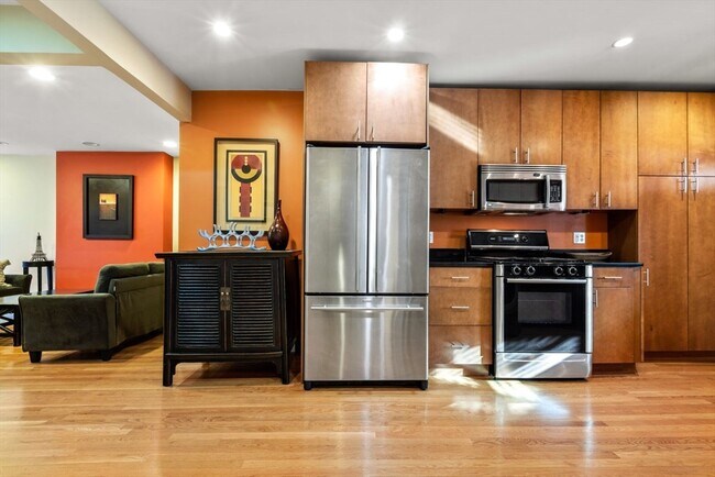 Photo - 30 Edgerly Rd Unit 3