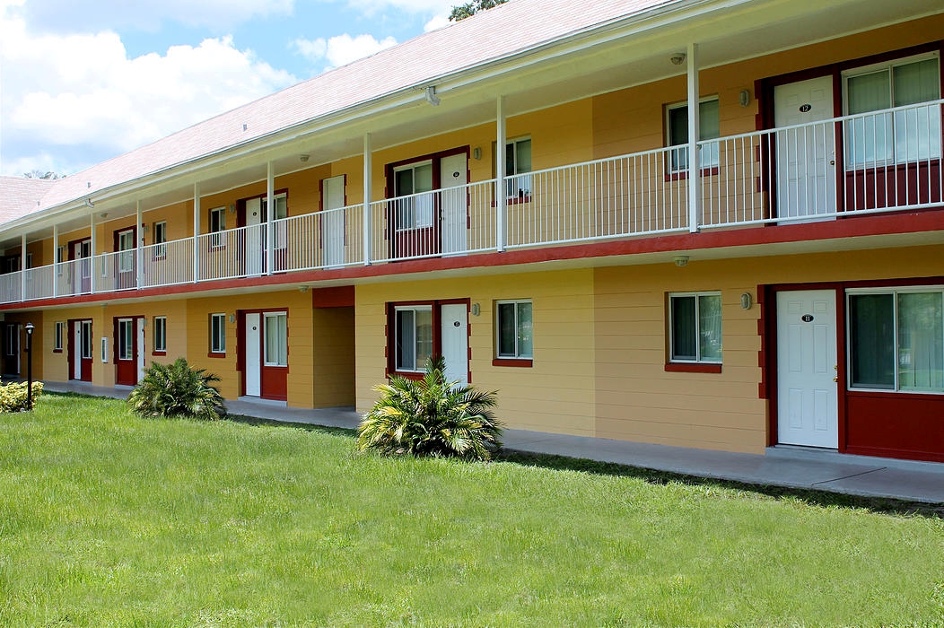 Villas Del Sol Apartments - Villas Del Sol Apartments