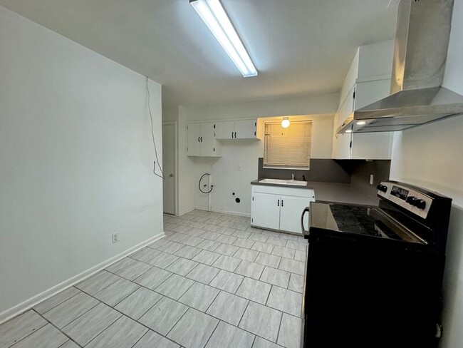 Photo - 103 Park Cir