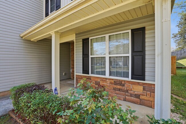 Photo - Move-In Ready 4BR | Space, Location & Value All in One