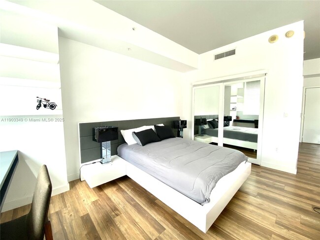 Photo - 133 NE 2nd Ave Unit 2904